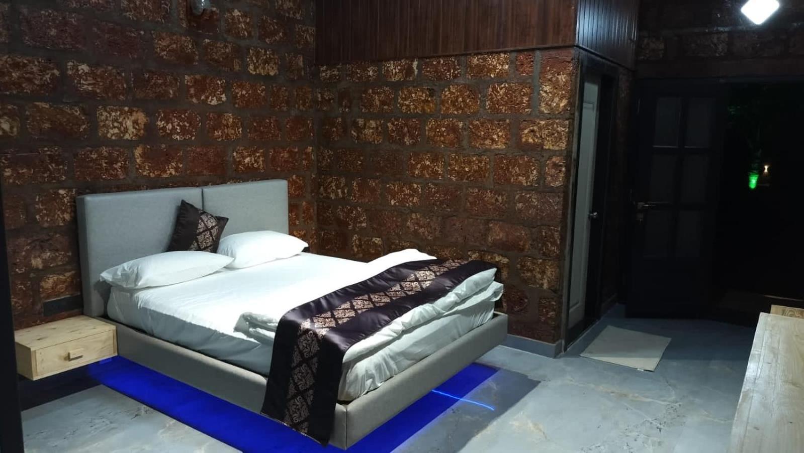 Saka Kadams Home Stay Guhāgar Extérieur photo