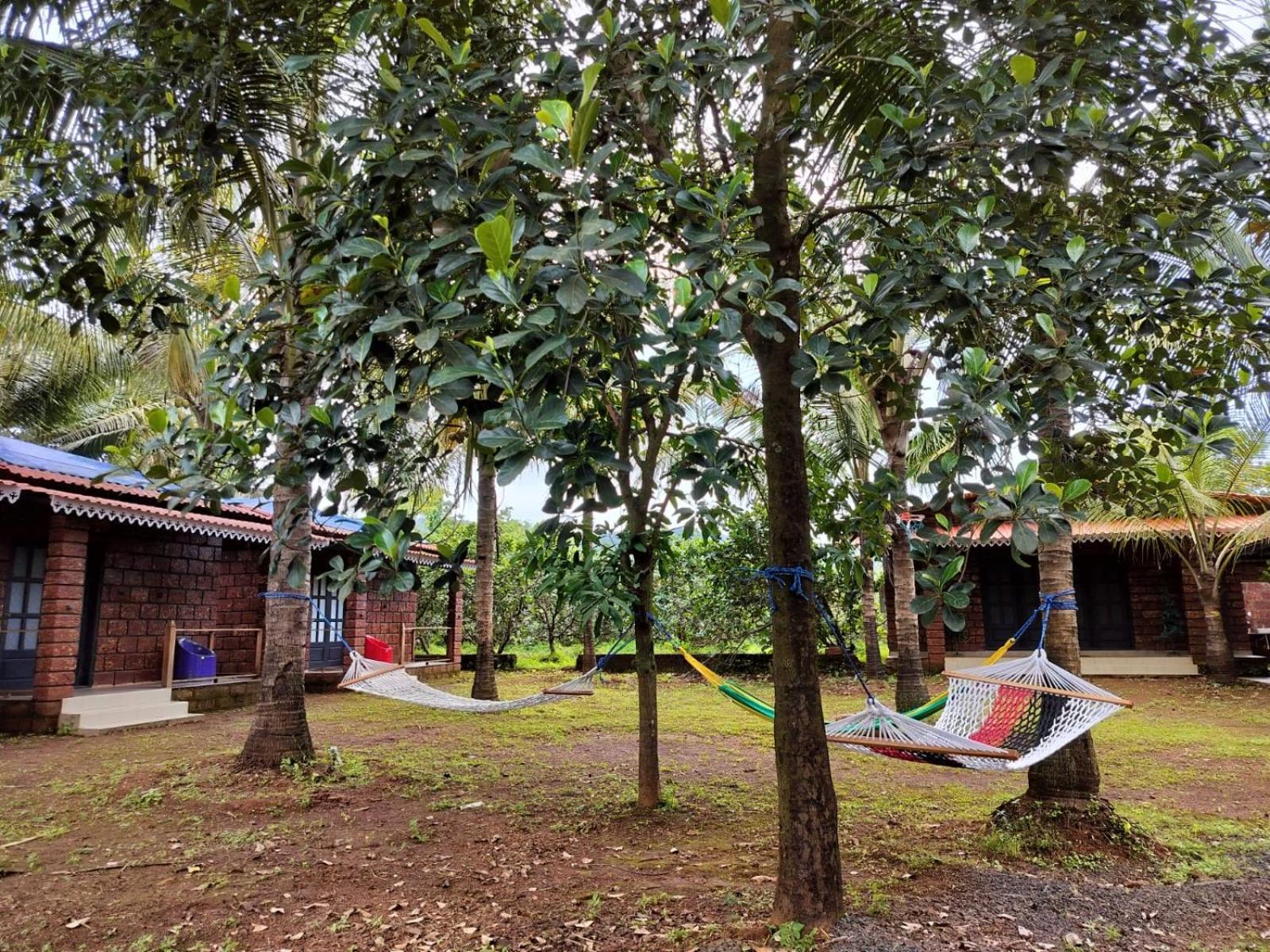 Saka Kadams Home Stay Guhāgar Extérieur photo
