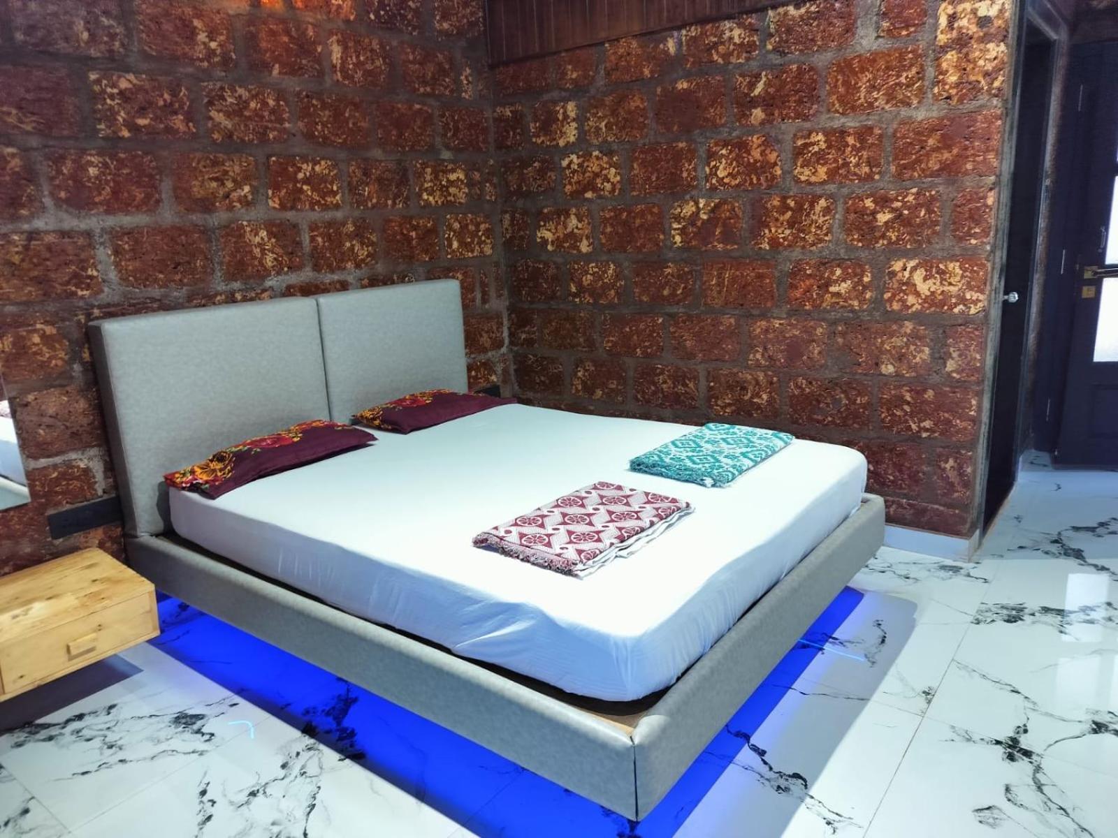 Saka Kadams Home Stay Guhāgar Extérieur photo